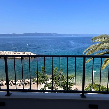 Beachfront Comfort Apartments Sinajko Podgora Eksteriør billede